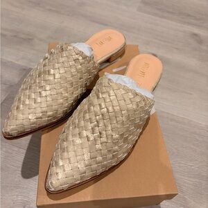 Mi.iM Gold Woven Flats